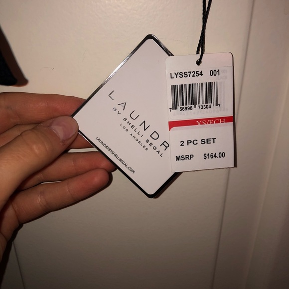 Laundry by Shelli Segal 2 Piece Set - Picture 3 of 7